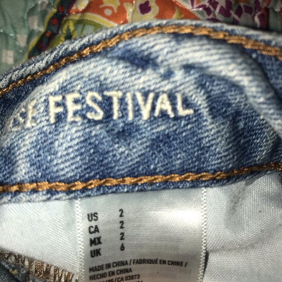 American Eagle Shorts - Picture 3 of 3